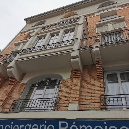 Apartmán Chez La Reg'- Aux Pieds De La Cathedrale Remeš Exteriér fotografie